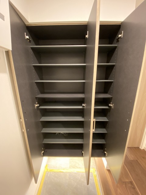 ストークマンション三田 玄関