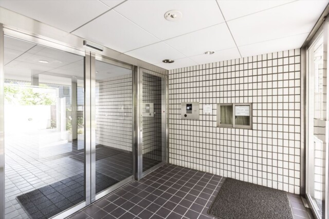 インペリアル学芸大学フラット エントランス・ホール