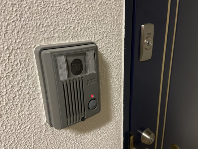 ストークマンション三田 玄関