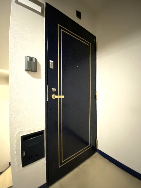 ストークマンション三田 玄関