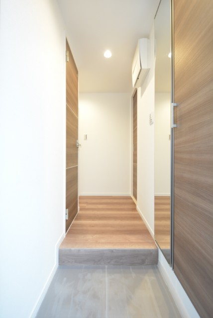 インペリアル渋谷神泉フラット (11)玄関