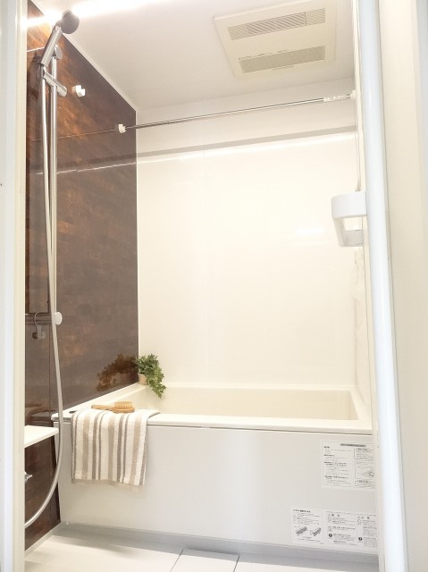 第1恵比寿マンション　アンティークブラウンの落ち着いた雰囲気のバスルーム