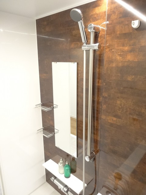 第1恵比寿マンション　アンティークブラウンの落ち着いた雰囲気のバスルーム