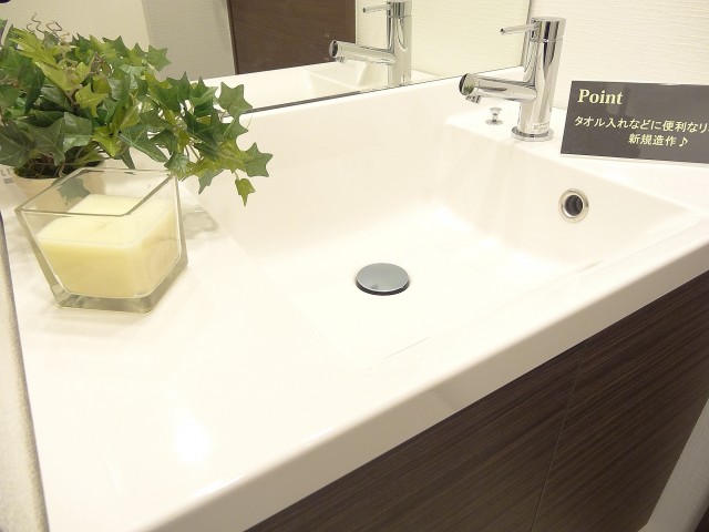 カウンター一体型洗面ボウル