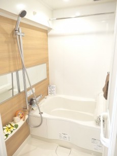 追い焚きと浴室換気乾燥機能付き