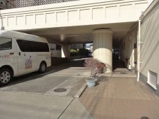 パルテノン上町　エントランス