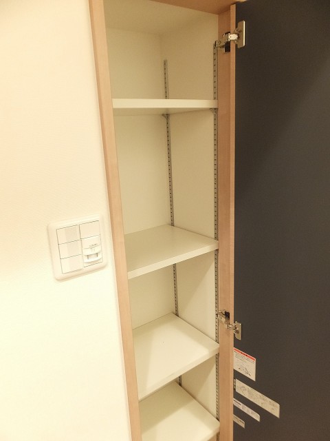 シューズBOX　横の収納