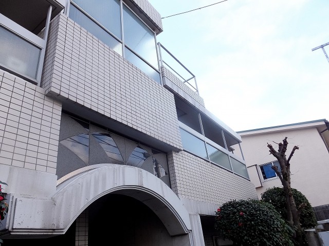 コスモヒルズ東松原外観