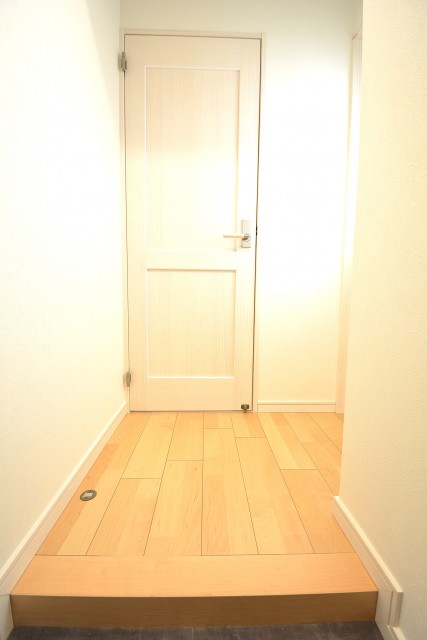 メイゾン西麻布　廊下