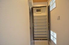 マンション白金苑　シューズボックス