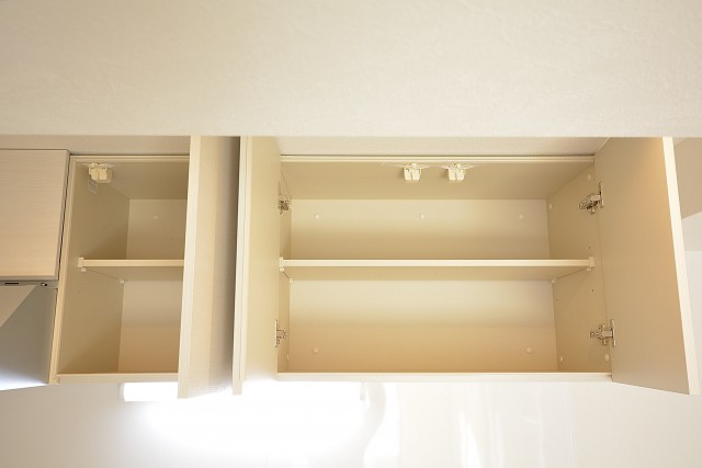 メイゾン西麻布　上にも収納あります