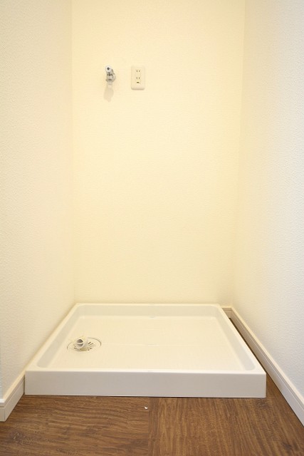 メイゾン西麻布　洗濯機置場