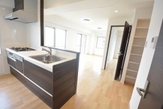 マンション白金苑　システムキッチン