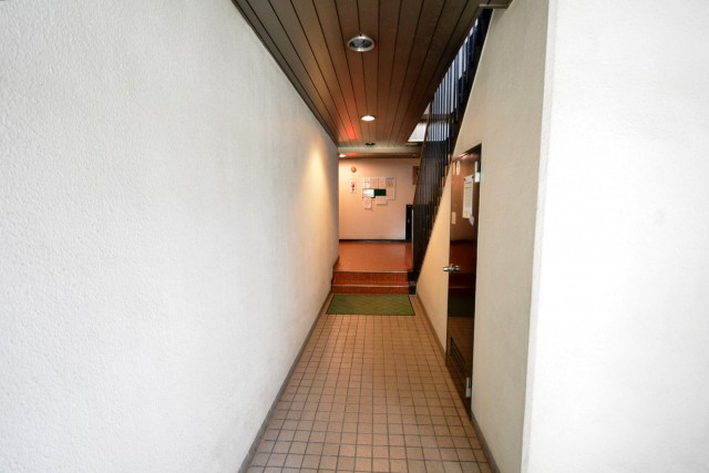 パークハイム上馬　エントランス廊下402