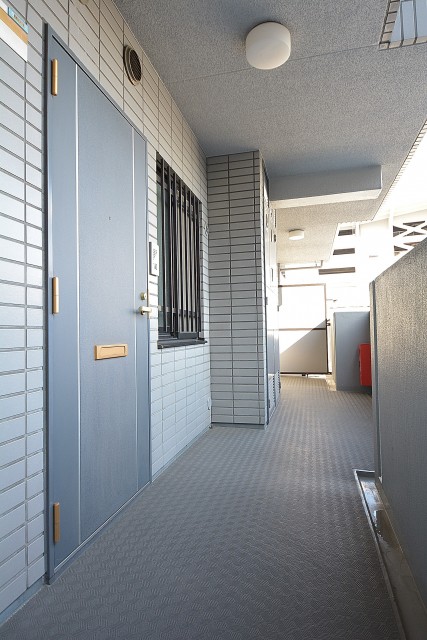 ミサワホームズ東大井　玄関前