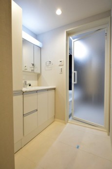 パークハイム上馬　サニタリールーム402