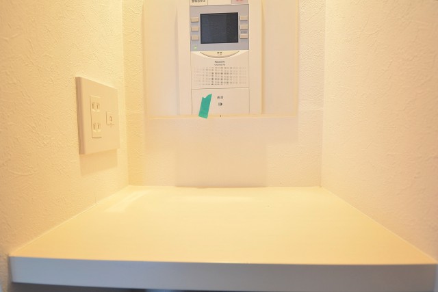 タウンシップ尾山台　リビングの棚