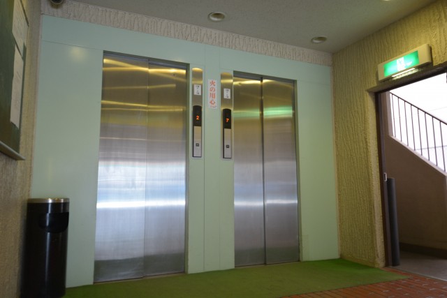 マンションニュー本郷　エレベーター