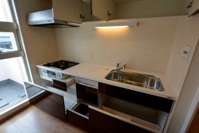 パークハイム上馬　キッチン収納402