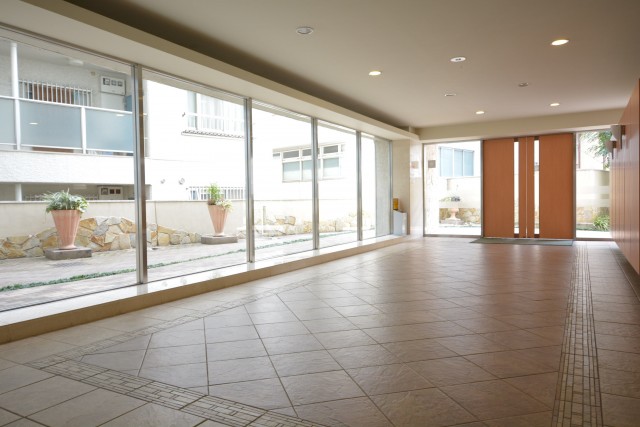 目白ガーデニア　エントランス