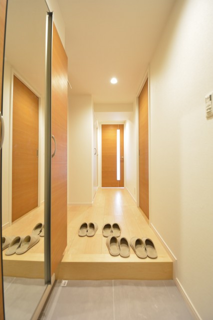 目白ガーデニア　玄関ホール