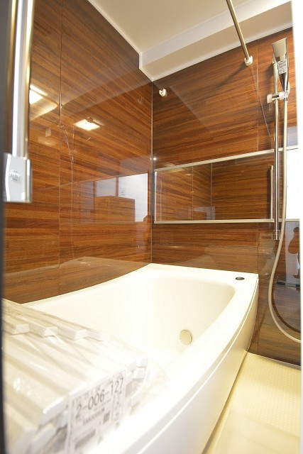 タウンシップ尾山台　高級感のあるバスルーム