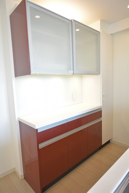 大崎南パークハウス　パントリー