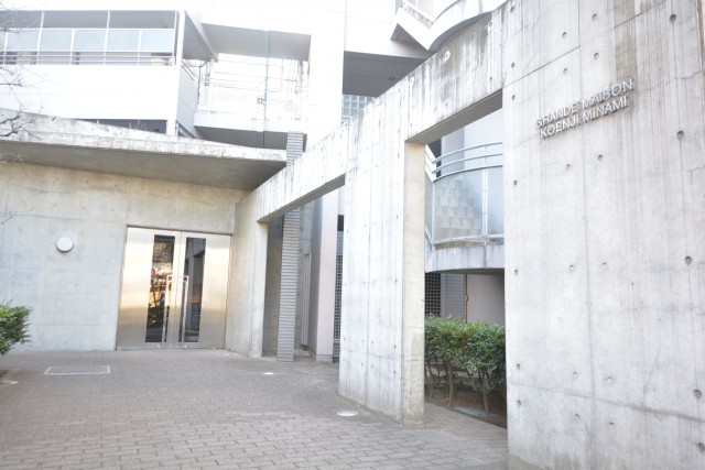 グランドメゾン高円寺南　エントランス