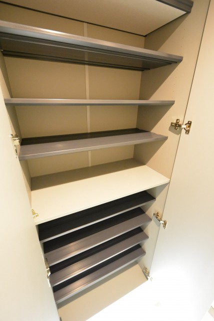 日商岩井本郷マンション　シューズボックス