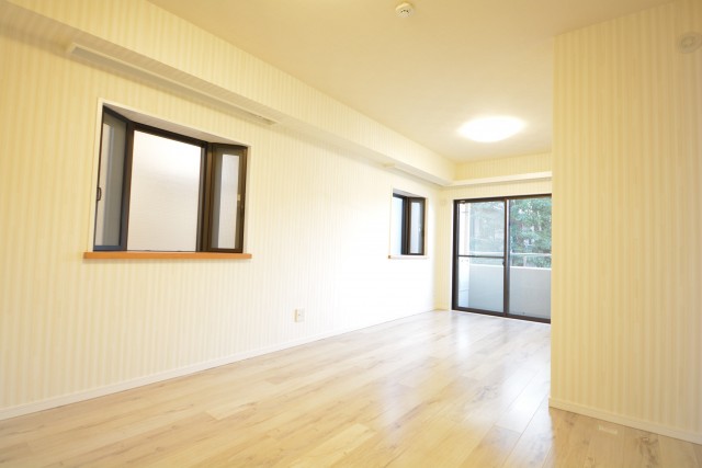 ジェイパーク南麻布　リビングダイニング