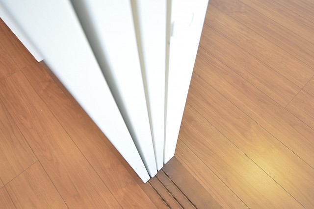 浜町グランドハイツ　可動式の3枚扉