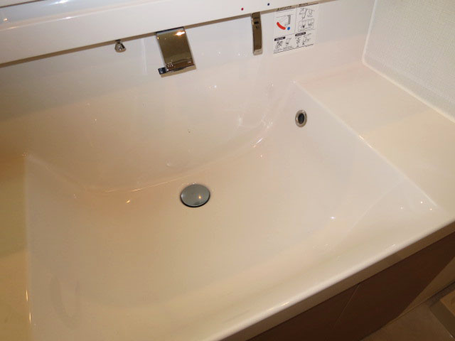 継ぎ目のない洗面ボウル