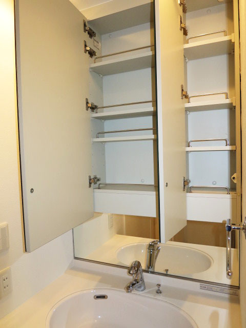 小石川ザ・レジデンス　洗面化粧台