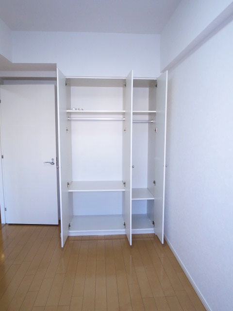 小石川ザ・レジデンス　洋室収納