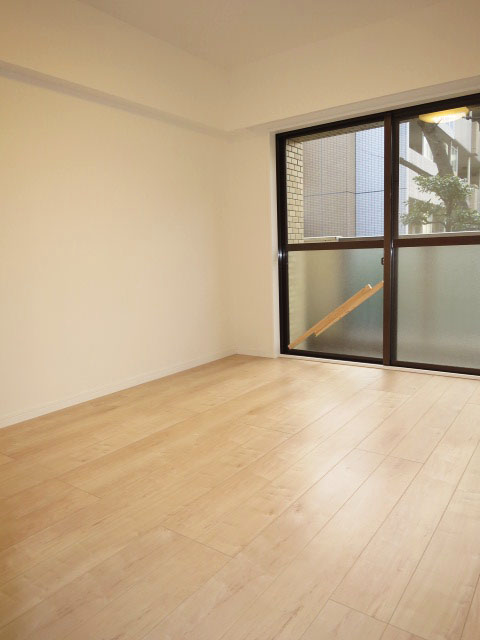 洋室（約6.3帖）