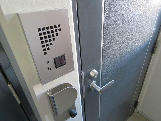 ジェイパーク南麻布　TVモニター付きインターホン