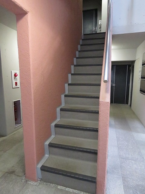 ジェイパーク南麻布　共用階段