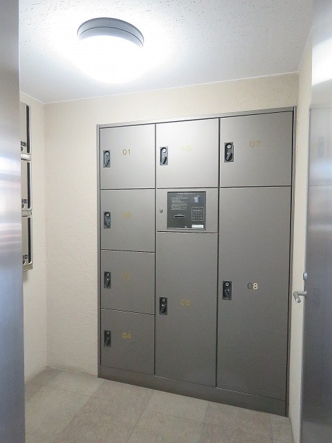 ジェイパーク南麻布　宅配BOX