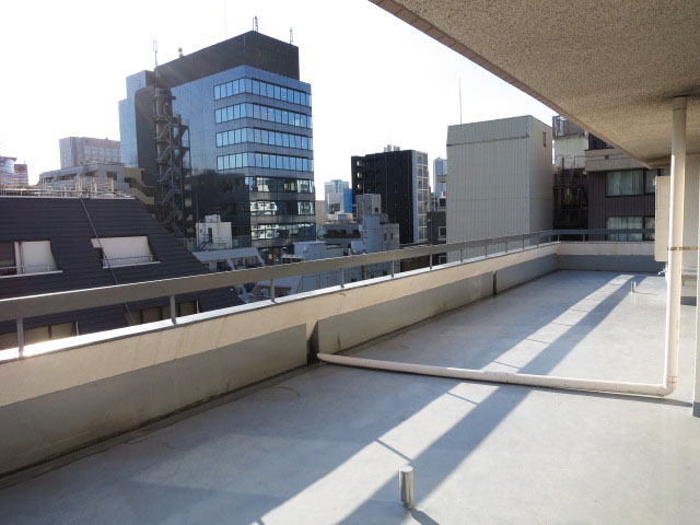 日商岩井本郷マンション　ルーフバルコニー