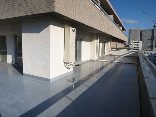 日商岩井本郷マンション　ルーフバルコニー