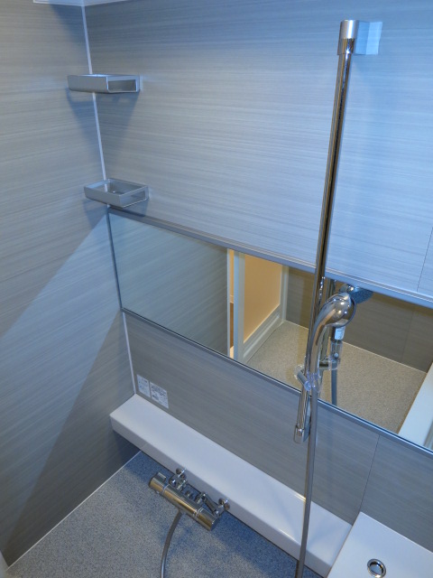 日商岩井本郷マンション　バスルーム