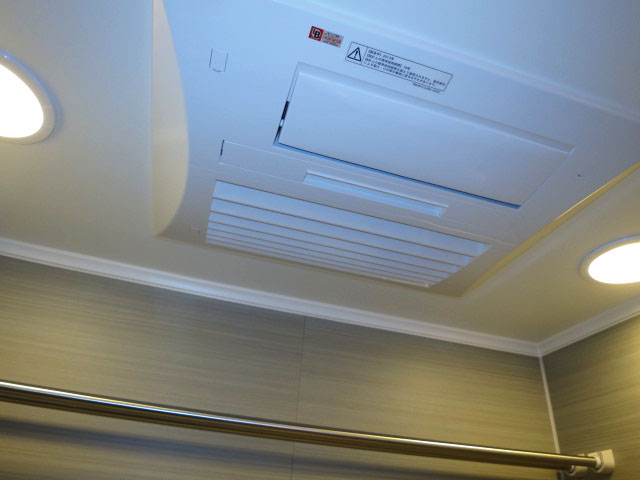 日商岩井本郷マンション　バスルーム