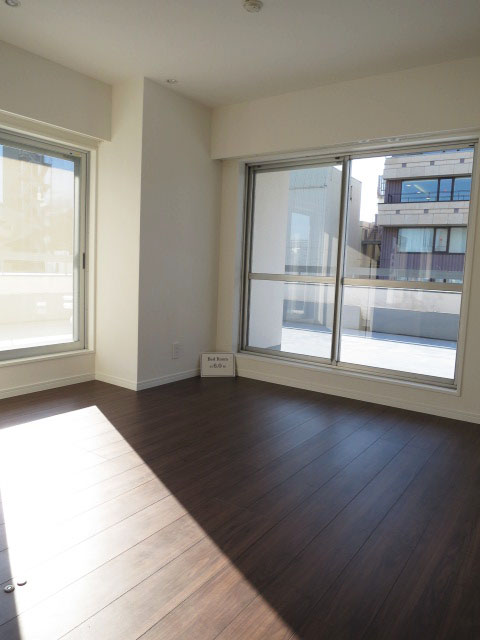 日商岩井本郷マンション　洋室（約6.0帖）