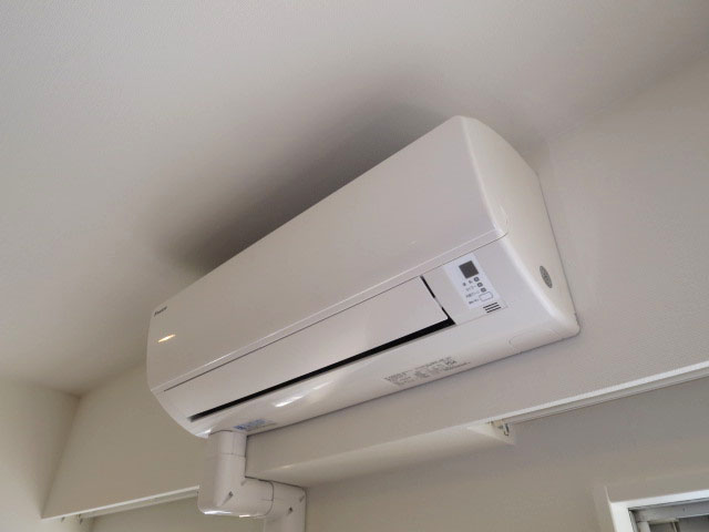 日商岩井本郷マンション　洋室（約7.5帖）エアコン