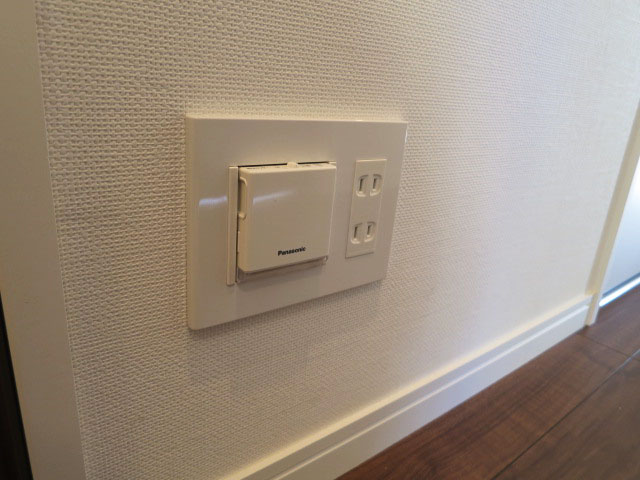 日商岩井本郷マンション　玄関