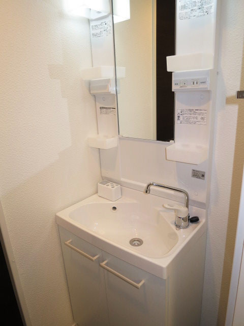 ヴァンヴェール新宿　洗面室