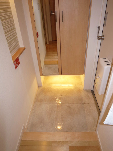 グローリア後楽園　玄関