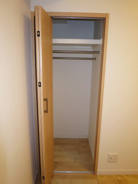 グローリア後楽園　洋室収納