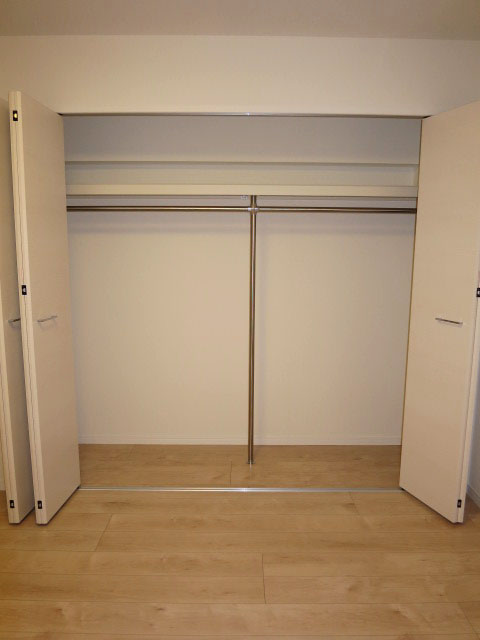 大塚台ハイツ　洋室収納