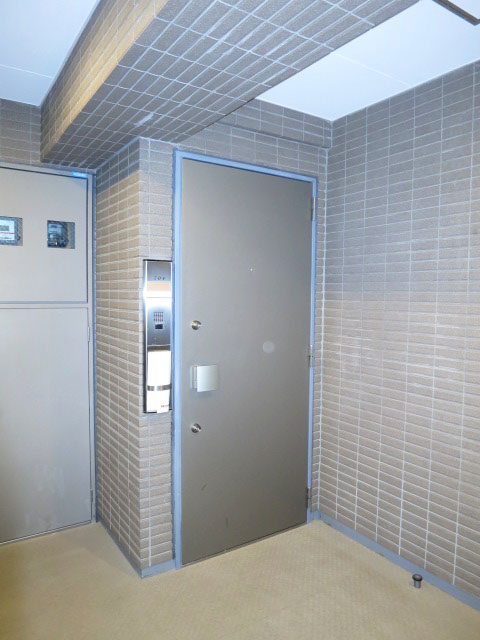 ミリオングランデ元赤坂ヒルズ　ドア